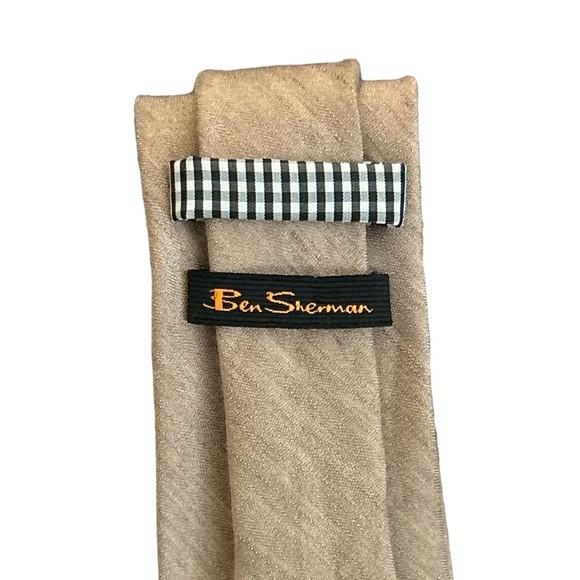 Ben Sherman Linen and Silk Taupe Tie - Picture 3 of 10